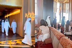Sheikh Mohammed surprises Dubai diners in a restaurant